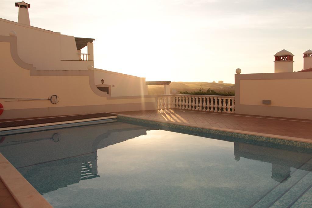 Maravilhoso T2 Vila Da Praia Amoreira  Экстерьер фото