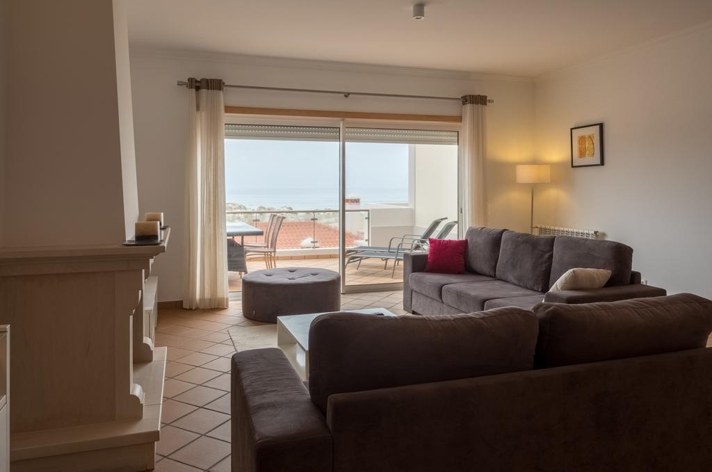 Maravilhoso T2 Vila Da Praia Amoreira  Экстерьер фото